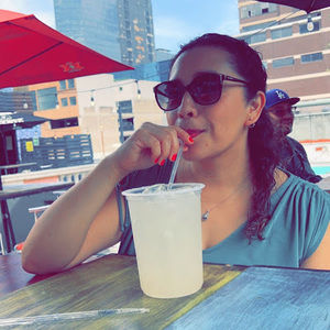 Meet your Posher, Vanessa